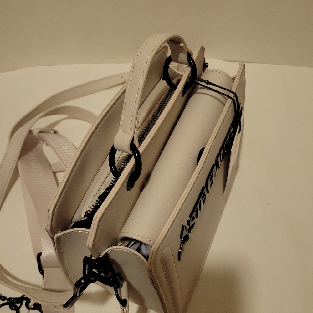 Steve Madden White Handbag with Matching Pouch - Picture 9 of 16